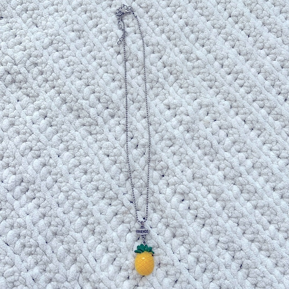 Pineapple 🍍 FRIENDS necklace